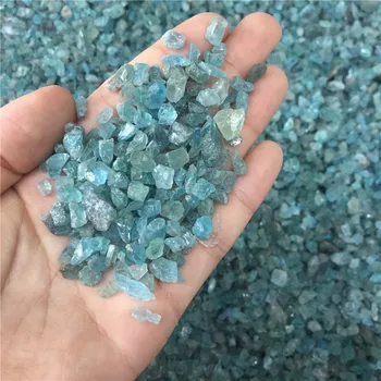 100g natūralių akmenų ir mineralų, mėlyna apatite šiurkštus akmens tumled akmens gijimą, kristalai, nedidelis žalias akmuo, vidaus apdaila